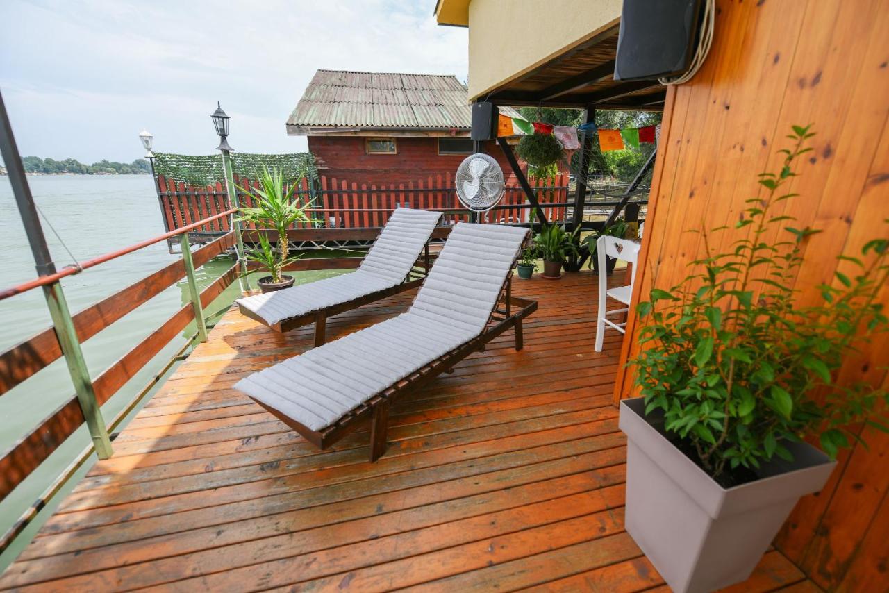 Sagando - Floating House On Sava River Belgrade Exterior photo