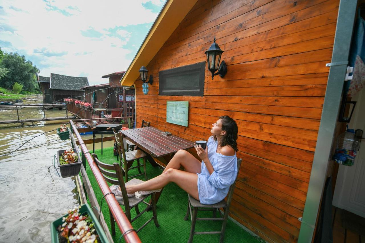 Sagando - Floating House On Sava River Belgrade Exterior photo